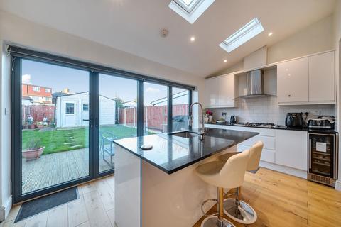 4 bedroom end of terrace house for sale, Clauson Avenue, Northolt