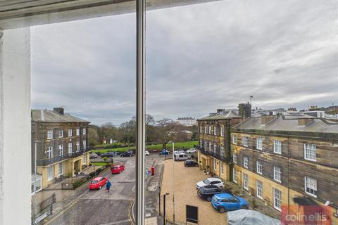 2 bedroom flat for sale, York Place, Scarborough