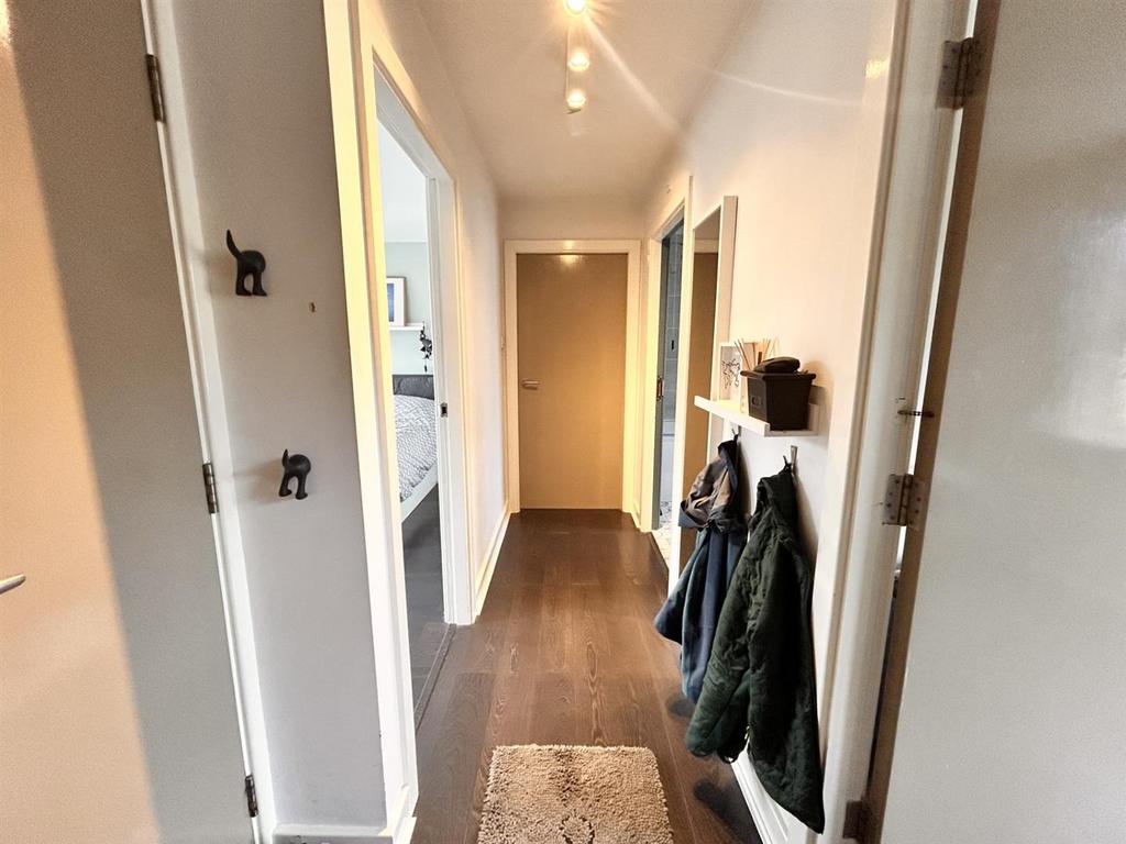 Hallway.jpg