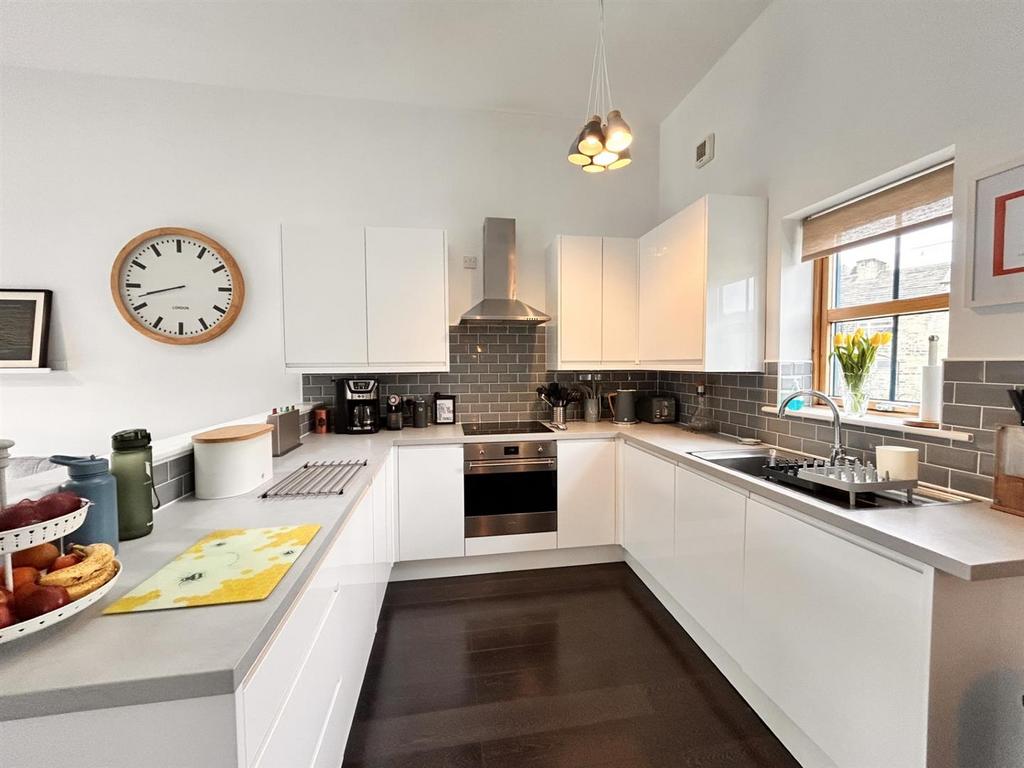 Kitchen Living 4.jpg