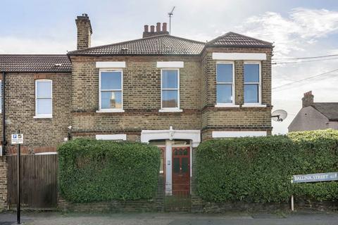 2 bedroom flat to rent, Ballina Street, London SE23