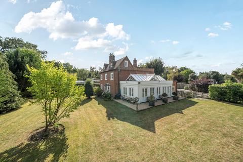 6 bedroom detached house for sale, 55 Birling Road, Leybourne ME19