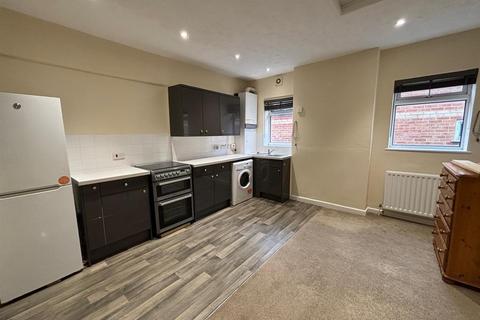 2 bedroom flat to rent, Bournemouth Road, Poole, Dorset