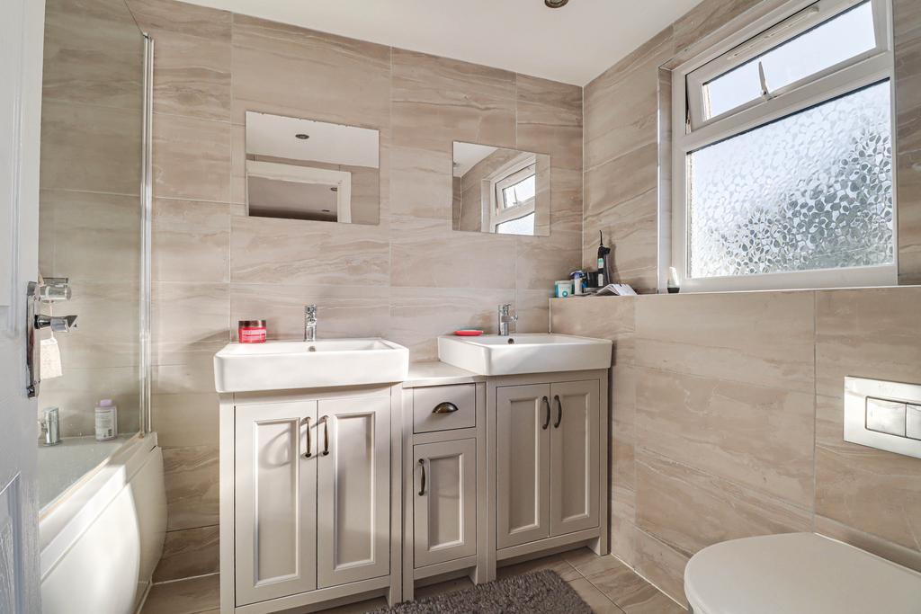 Ensuite