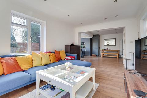 4 bedroom end of terrace house for sale, Glemsford Drive, Harpenden, Hertfordshire, AL5