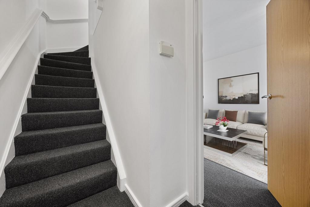 Hall to Lounge