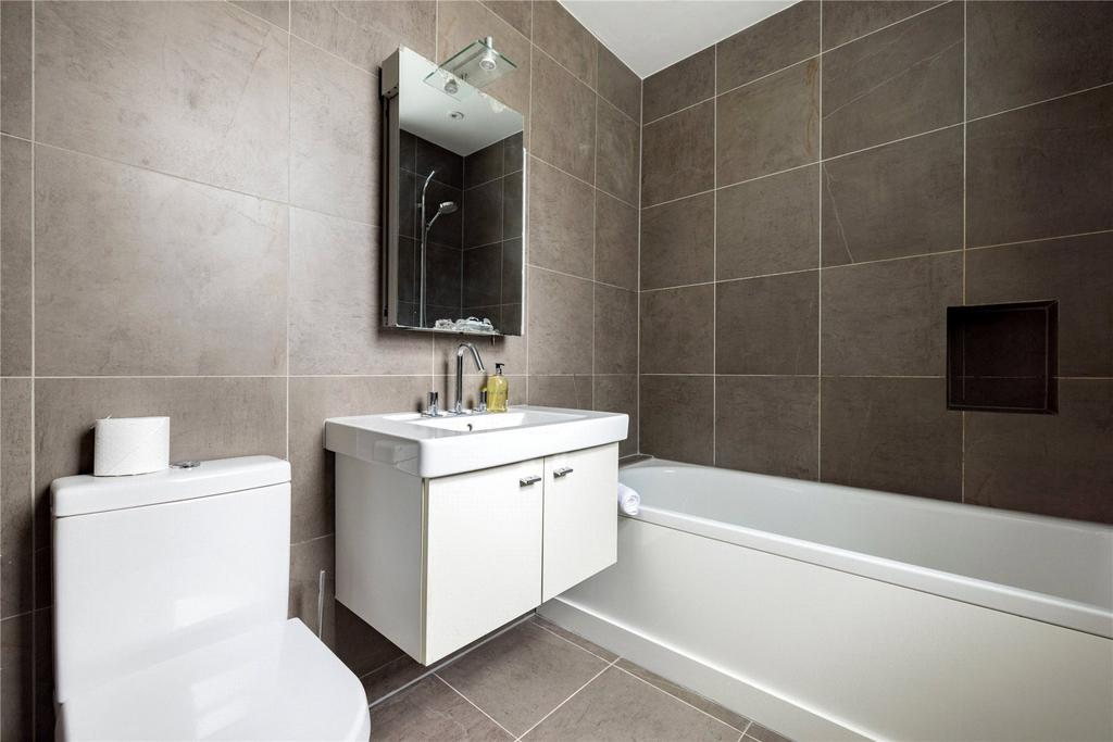 En-Suite Bathroom