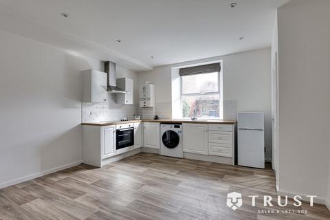 2 bedroom end of terrace house for sale, Batley Road, Heckmondwike, WF16