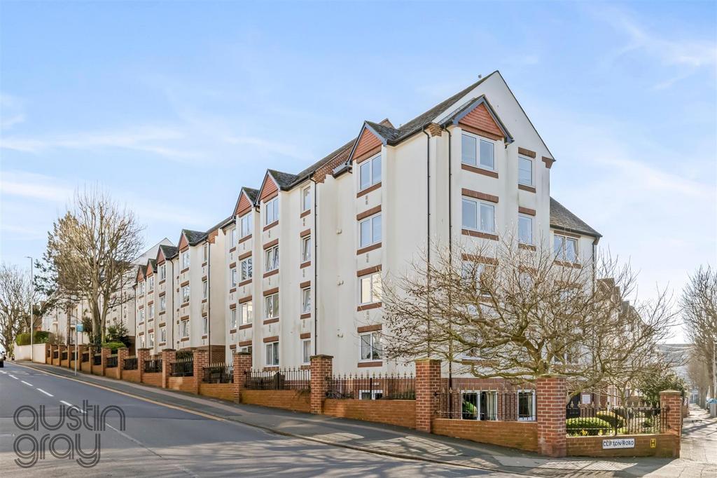 Dyke Road, Homelees House, 13-015.JPG