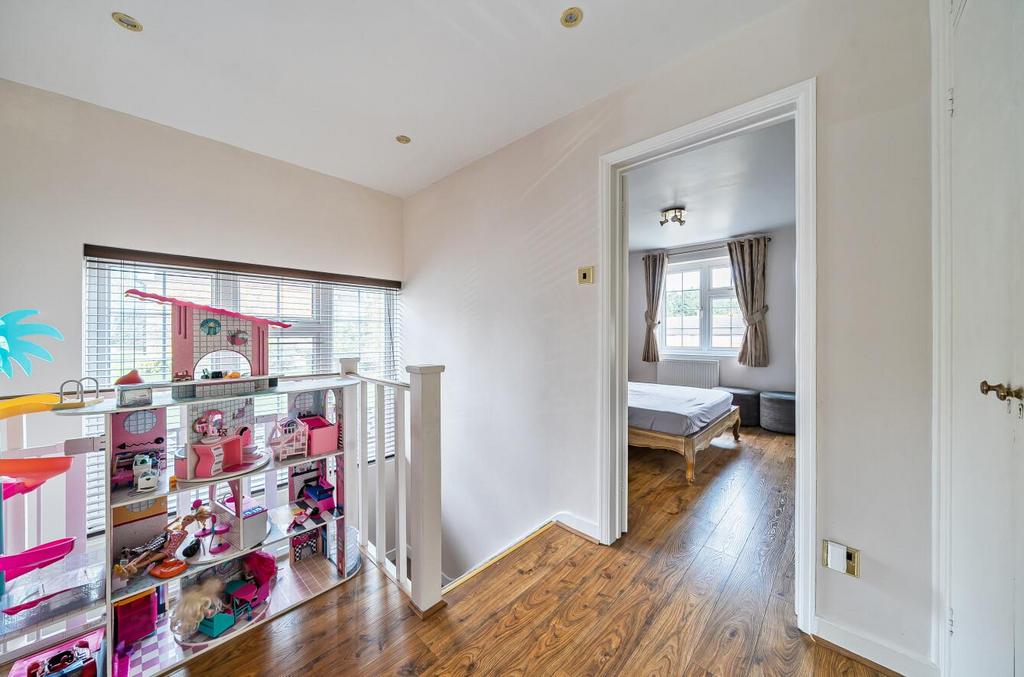 Davidson Frost-Wellings, DFW, Stanmore Hill, Stanm