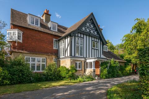 undefined, Croydon Road, Reigate, RH2