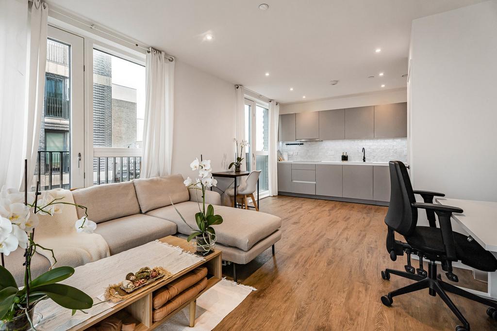 Reception/Kitchen