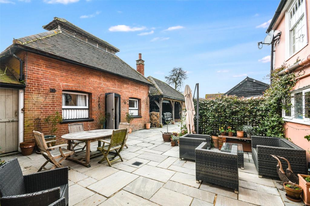 Games Room and Patio