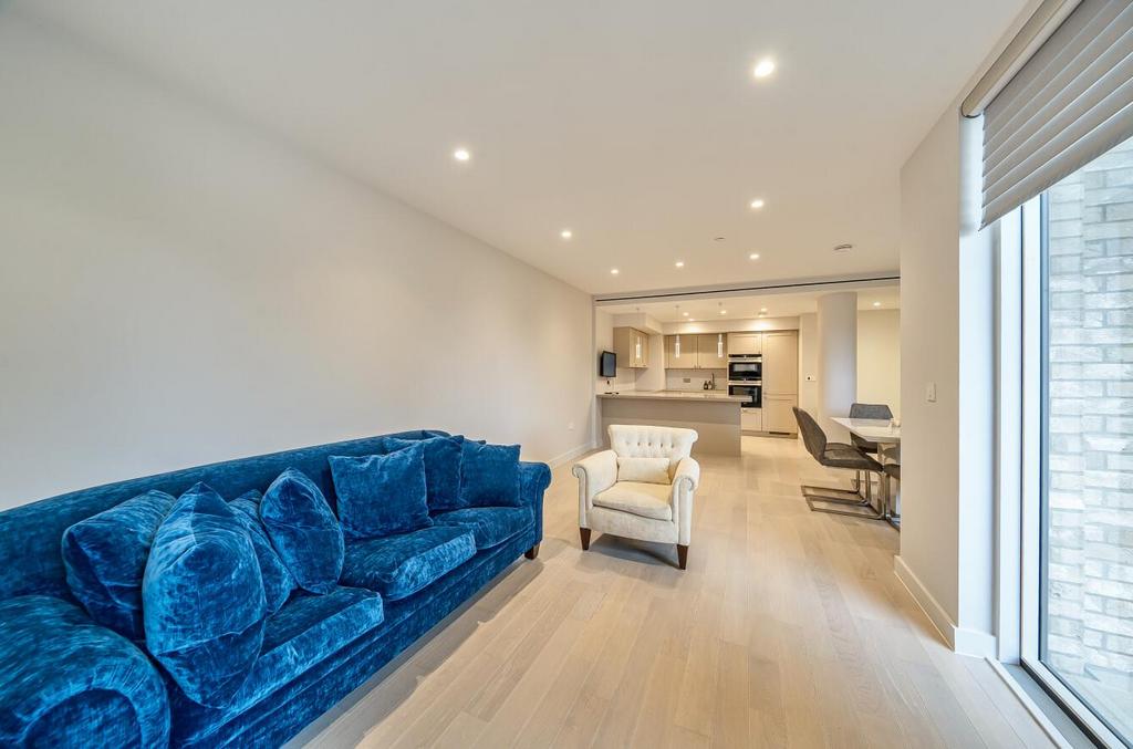 Davidson Frost-Wellings, DFW, Landsby, Stanmore, R
