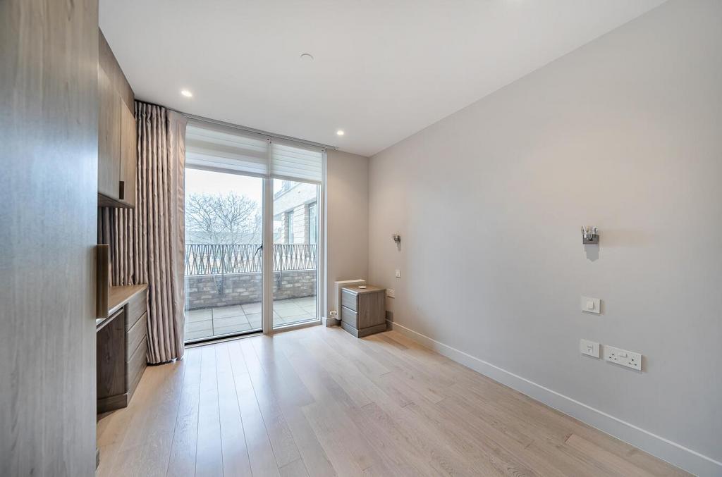 Davidson Frost-Wellings, DFW, Landsby, Stanmore, B