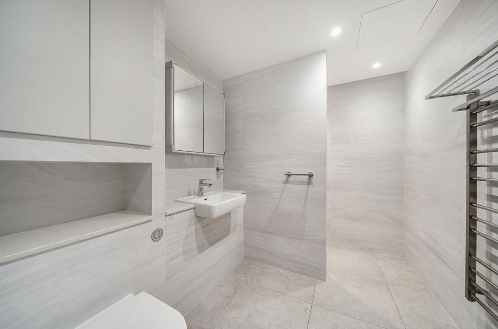 Davidson Frost-Wellings, DFW, Landsby, Stanmore, S