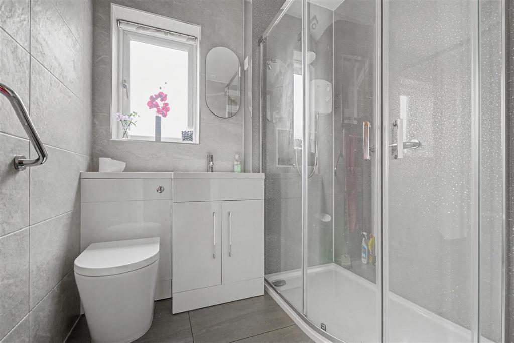 Shower Room.jpeg