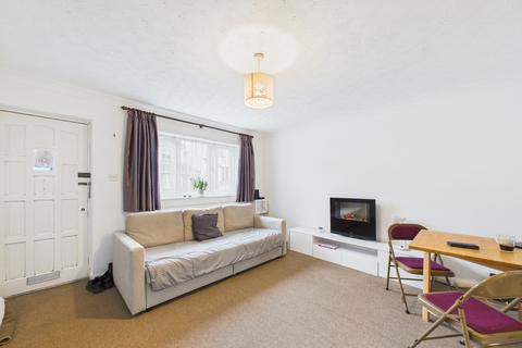 1 bedroom maisonette to rent, Puller Road, Boxmoor, HP1