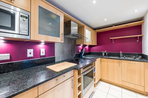 3 bedroom flat to rent, Vauxhall Bridge Road, Pimlico, London, SW1V