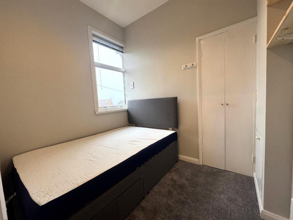 Bedroom.jpg