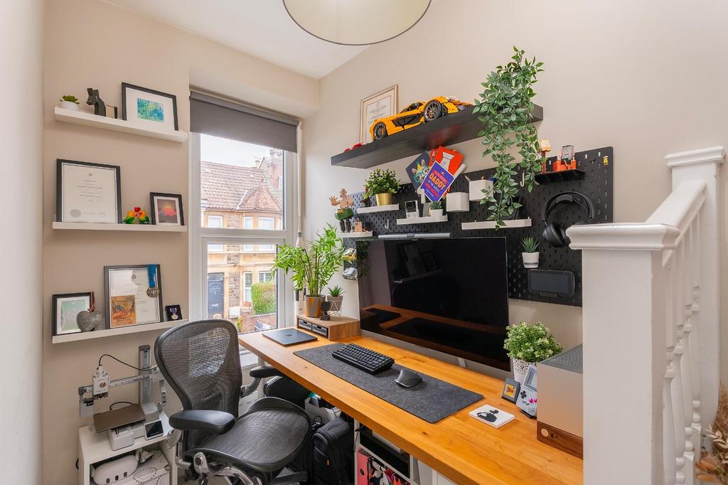 1 E6 RAV - Office Area A.jpg