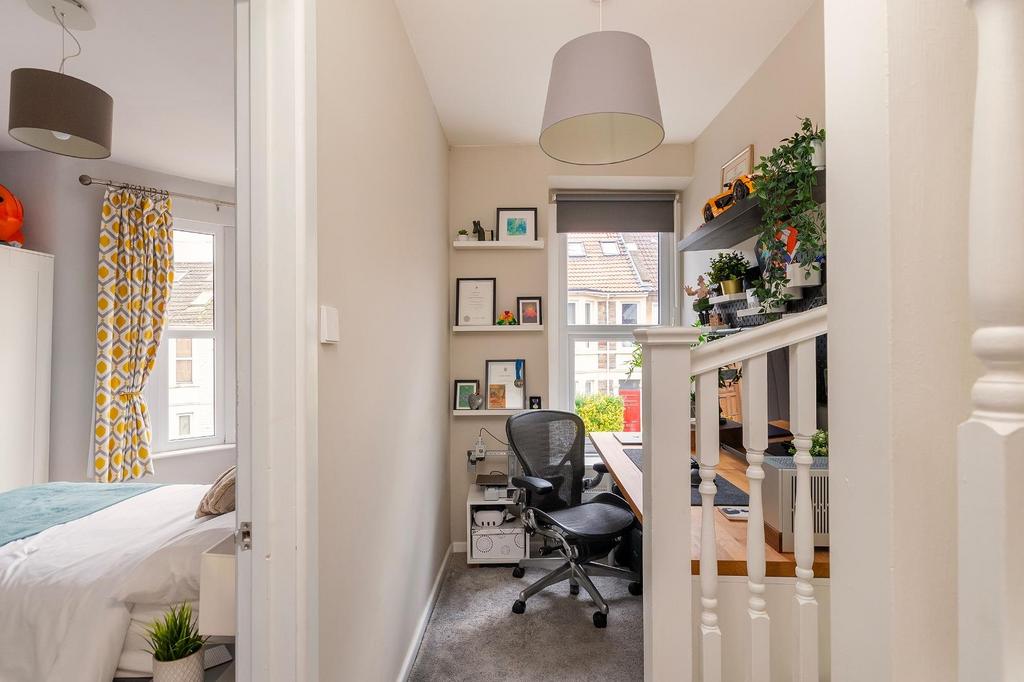 1 E6 RAV - Office Area B.jpg