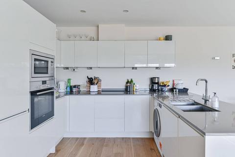 3 bedroom flat for sale, Carpenters Place, Clapham High Street, London, SW4
