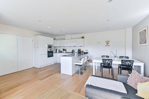 3 bedroom flat for sale, Carpenters Place, Clapham High Street, London, SW4