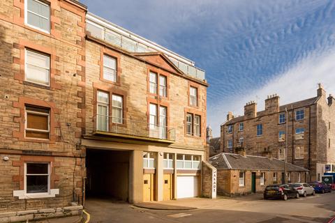undefined, 10/1 Springvalley Gardens, Edinburgh, EH10 4QG