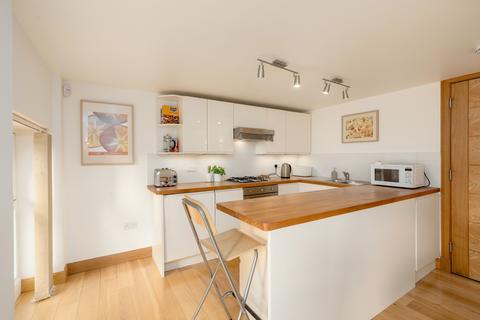 undefined, 10/1 Springvalley Gardens, Edinburgh, EH10 4QG