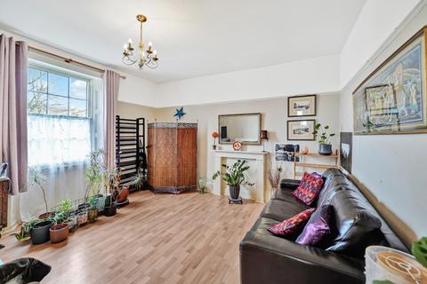 1 bedroom apartment for sale, Denmark Hill, Camberwell, SE5