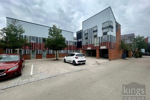 2 bedroom apartment to rent, Alexandra Road, Newhall