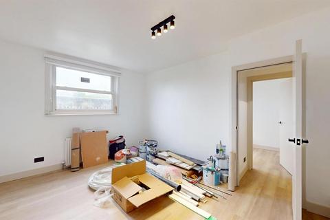 undefined, West Cromwell Road, London SW5