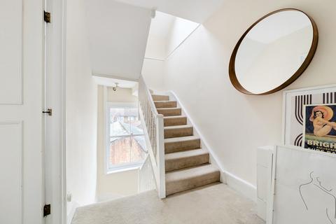 2 bedroom flat to rent, Rosendale Road, London, SE21