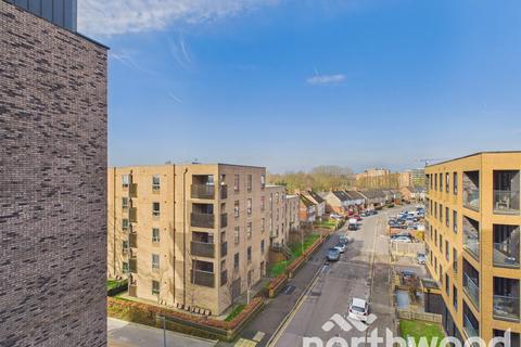 2 bedroom apartment for sale, George Street, Town Centre, Ashford, TN23
