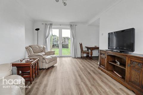 undefined, The Owell, Pakenham, Bury St Edmunds