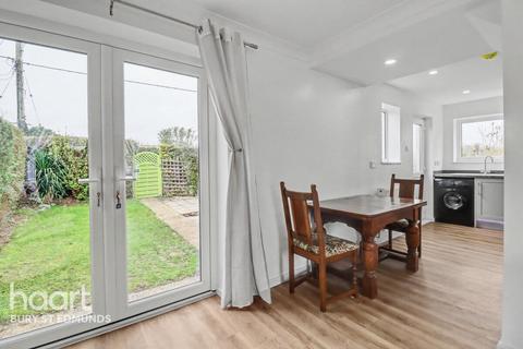 undefined, The Owell, Pakenham, Bury St Edmunds