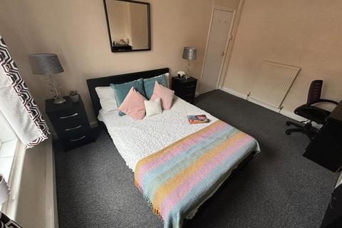 undefined, Granby Place, Leeds LS6