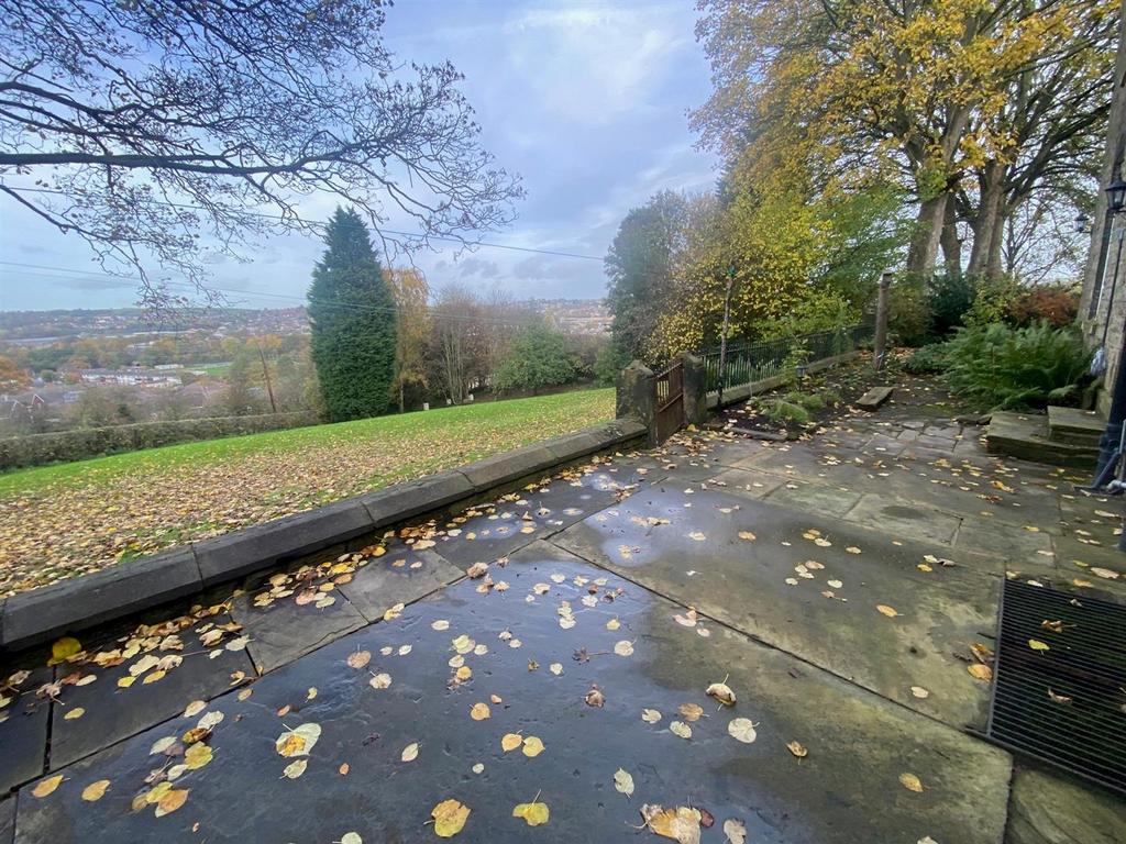 GARDEN 1.jpg