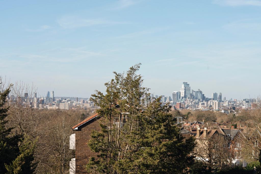329931 - MP03937.jpg