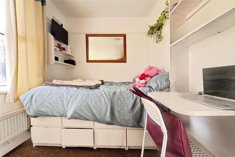1 bedroom property to rent, St. Martins Road, Kent CT1