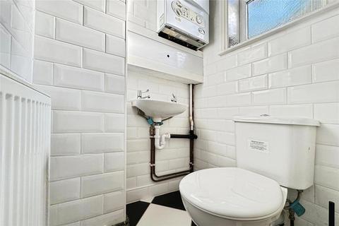 1 bedroom property to rent, St. Martins Road, Kent CT1