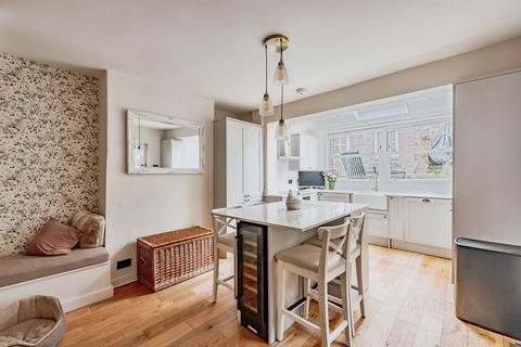 2 bedroom end of terrace house for sale, Outwood Lane, Bletchingley, Redhill