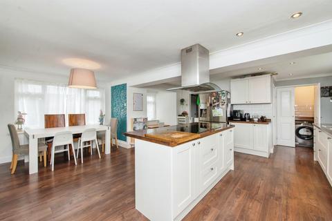 undefined, Hillcrest Close, Castleford