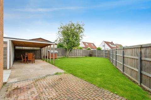 undefined, Hillcrest Close, Castleford