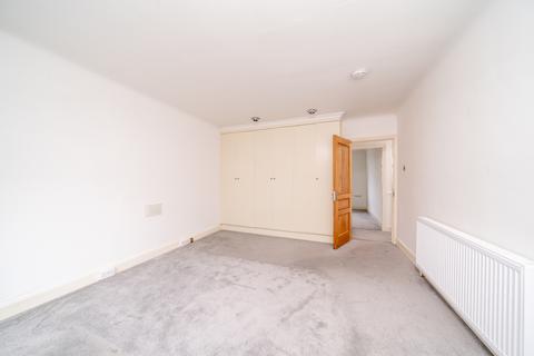 undefined, Gibsons Hill, London SW16