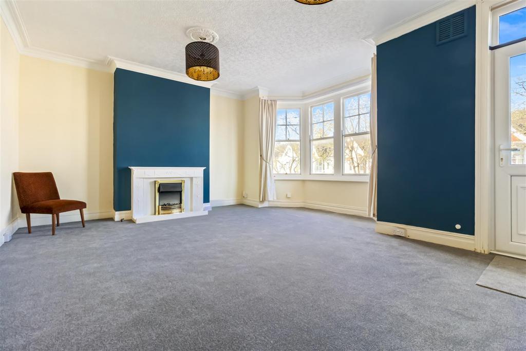 2, 42 Alexandra Road-004.JPG