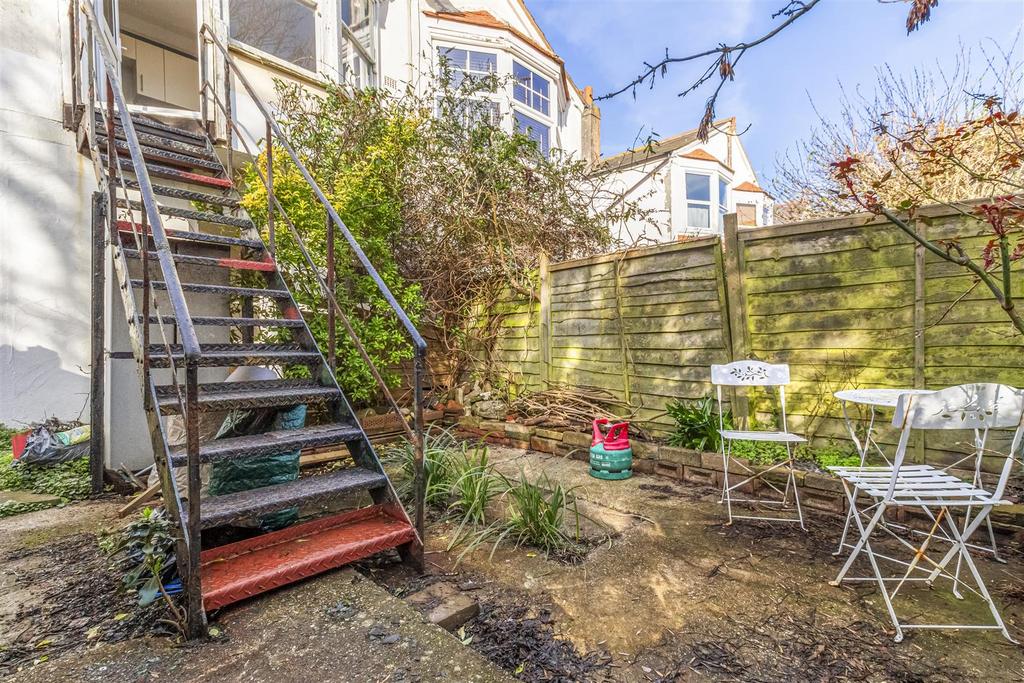 2, 42 Alexandra Road-019.JPG