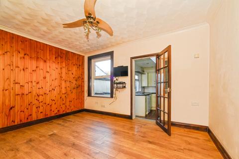 2 bedroom terraced house for sale, Winifred Street, Swindon