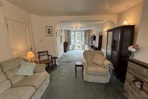 4 bedroom semi-detached house for sale, Regal Way, Harrow, HA3